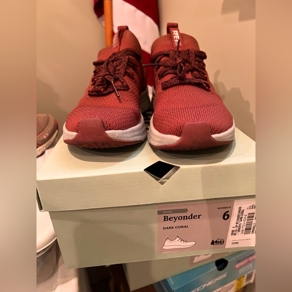 Women’s sneakers